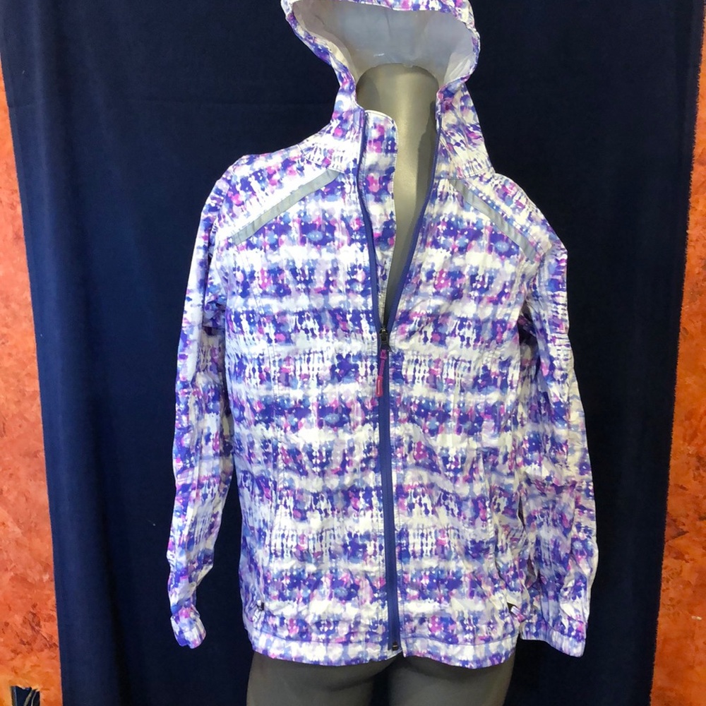 LL Bean Trail Model rain jacket. Size L (14-16)